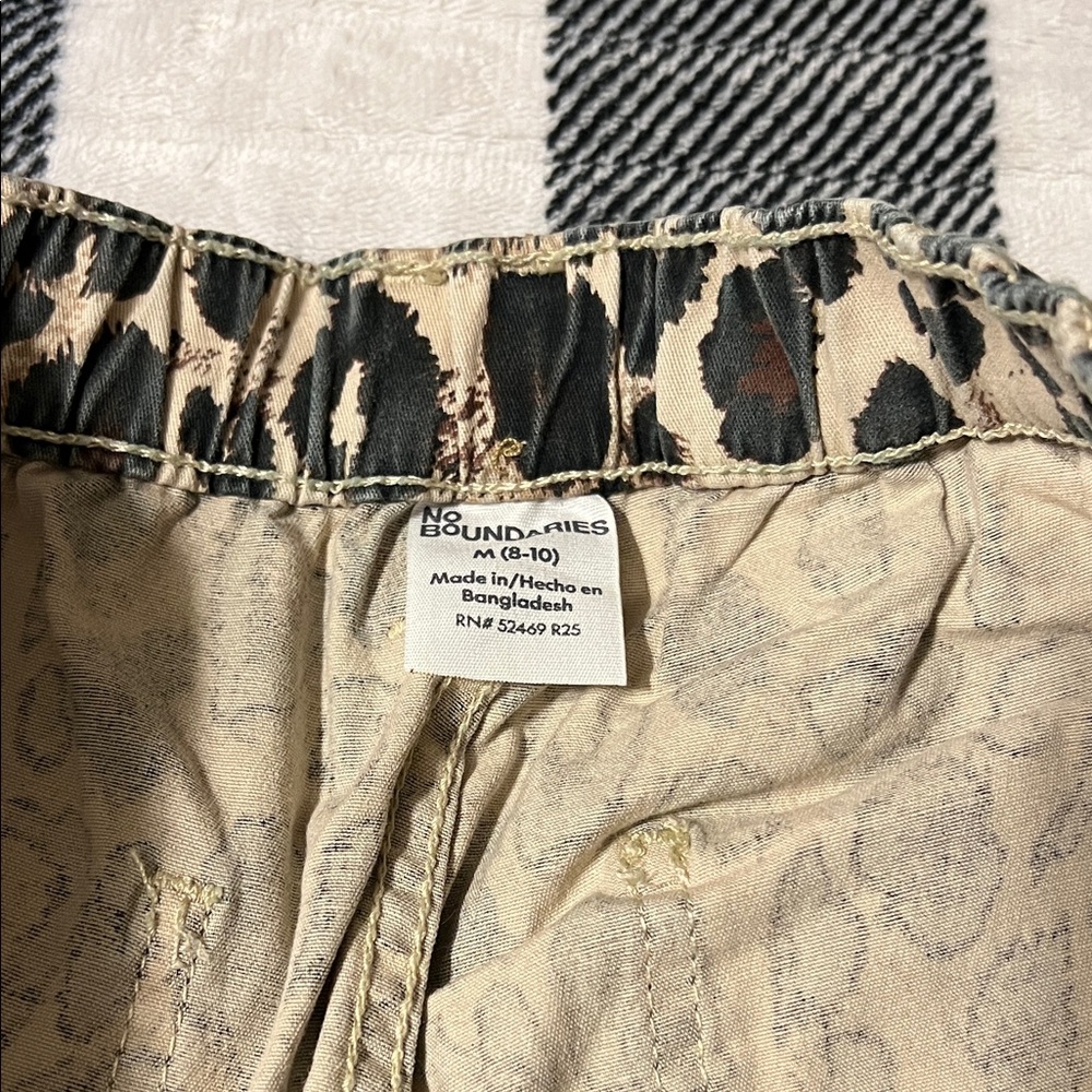 Leopard Print Wide Leg Cargo Pants - Picture 2 of 8
